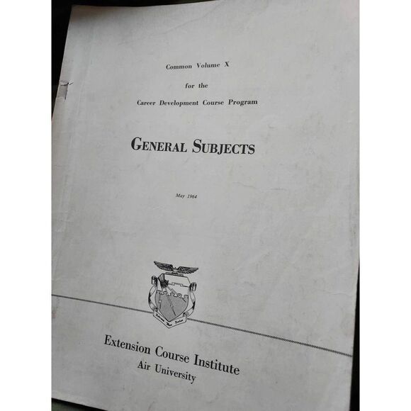 Vtg 1960s Viet-Nam US ATC Air Force University Technical General Subjects Book - Picture 2 of 8